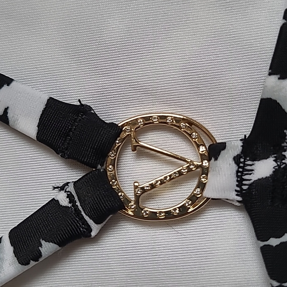 Victoria's Secret Snow Leopard High Rise V Bikini BOTTOMS ONLY - Picture 2 of 2